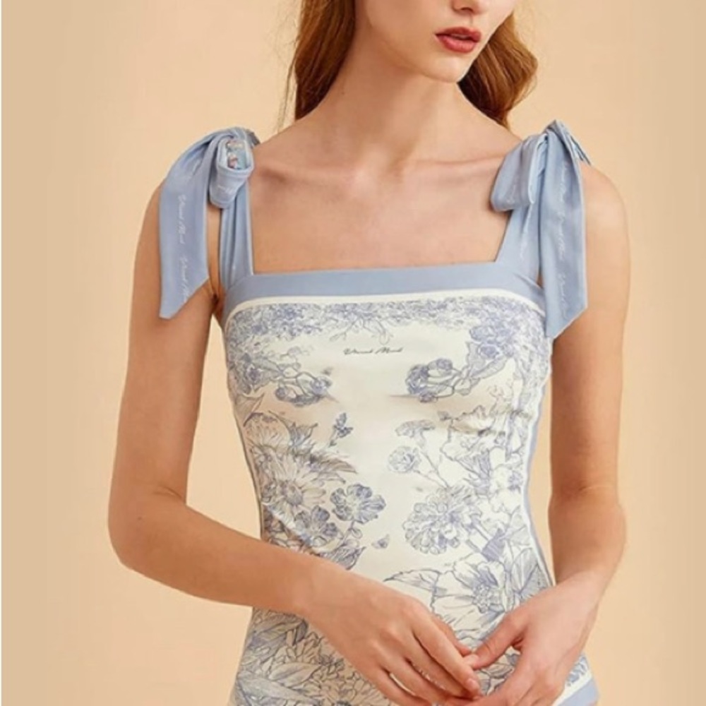 Reversible One Piece NEW - Picture 2 of 7